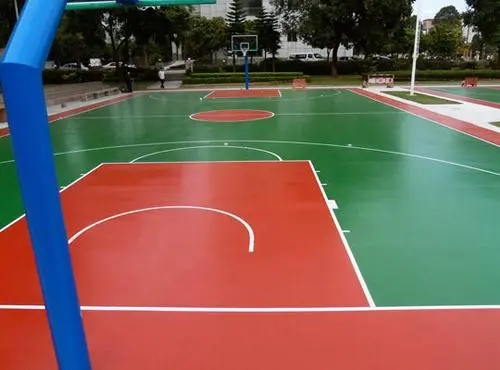 迪庆球场地面翻新,裂缝修重要性
